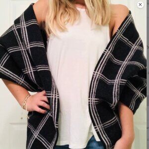 MOTH (Small) Dalsland Cocoon Black and Gray Plaid Open Cardigan 99% Wool